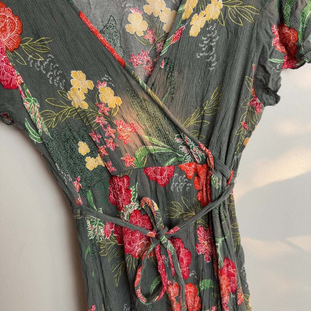 Patrons of Peace Floral Wrap Maxi Dress Size Medium Rayon Short Sleeve Women’s - Picture 4 of 8